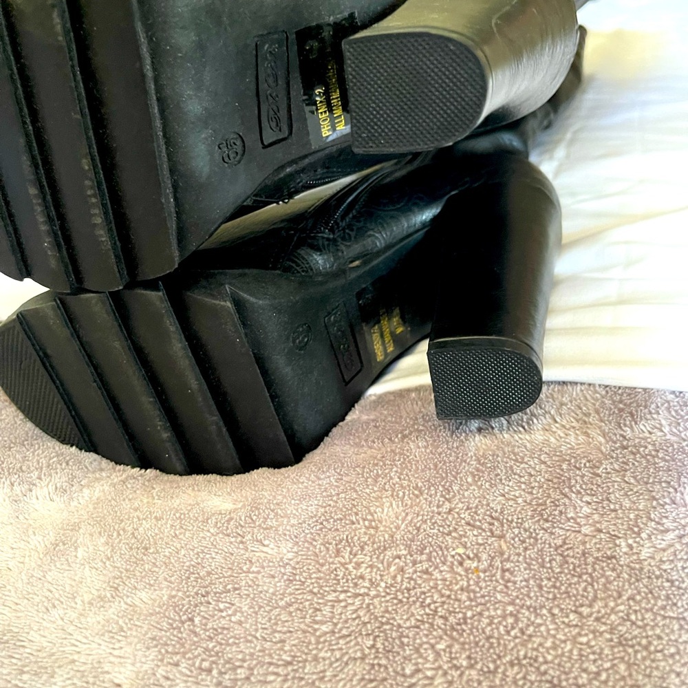 Brand new leather boots BB from Shiek